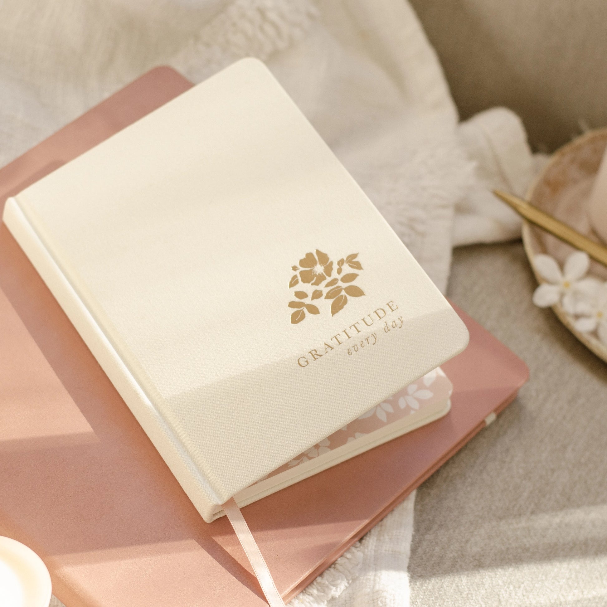 Floral Gratitude Journal by Papel & Co